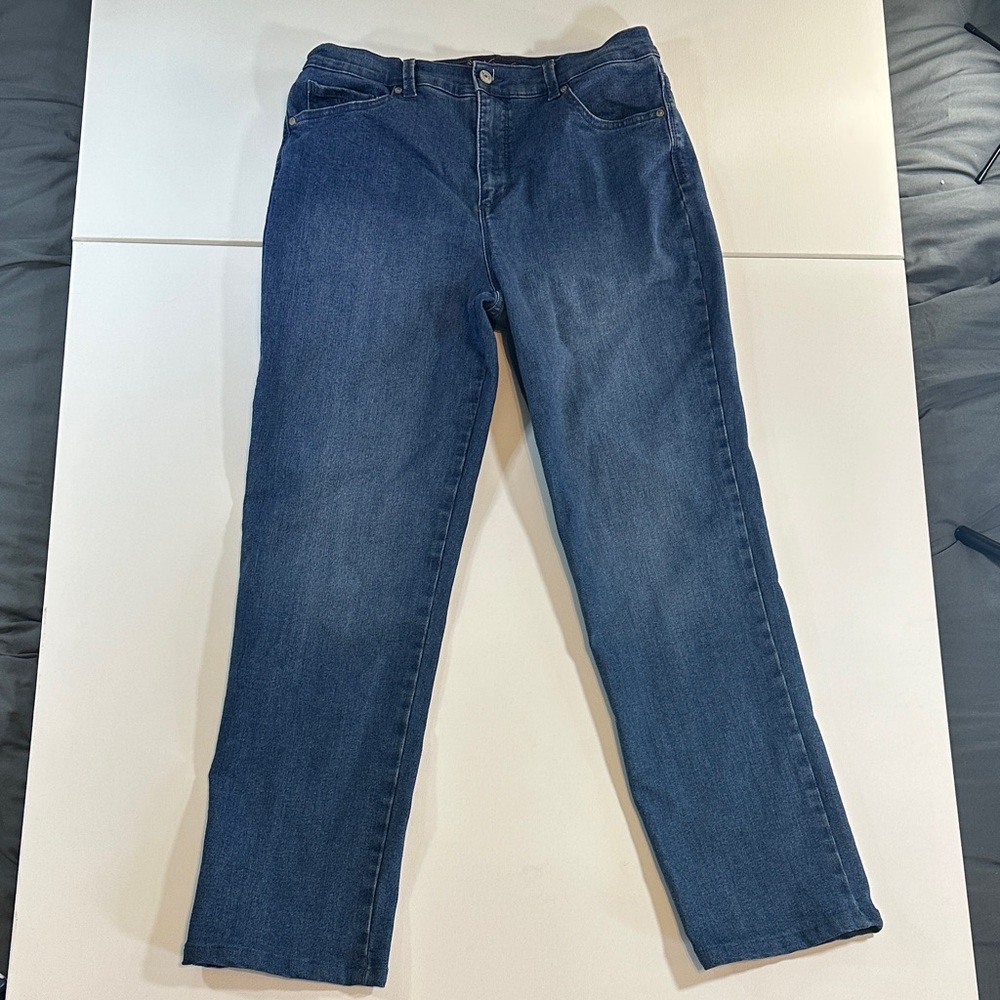Gloria Vanderbilt Amanda High-Rise Straight Blue Jeans Size 12